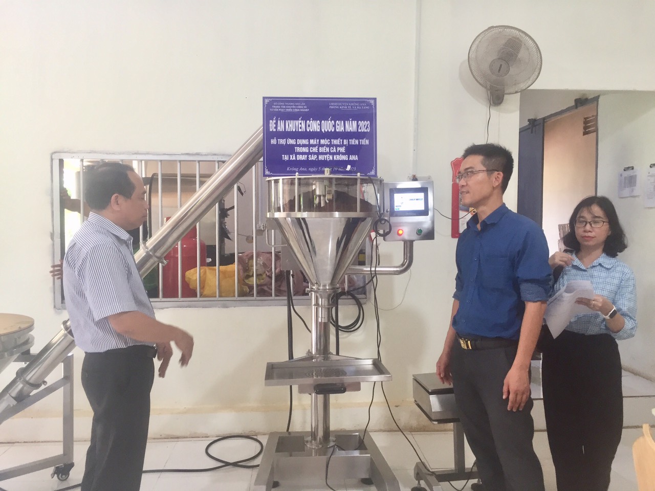 Trung tâm Khuyến công và Tư vấn phát triển công nghiệp tỉnh Đắk Lắk tổ chức nghiệm thu, kiểm tra đánh giá hiệu quả đề án khuyến công quốc gia năm 2023 tại địa bàn huyện 